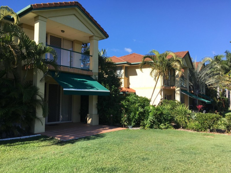 A @/152 Palm Meadows Drive, Carrara QLD 4211