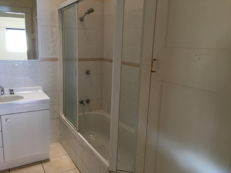 137 Landsborough Ave, Scarborough QLD 4020