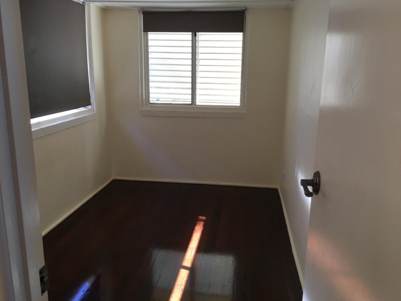 137 Landsborough Ave, Scarborough QLD 4020