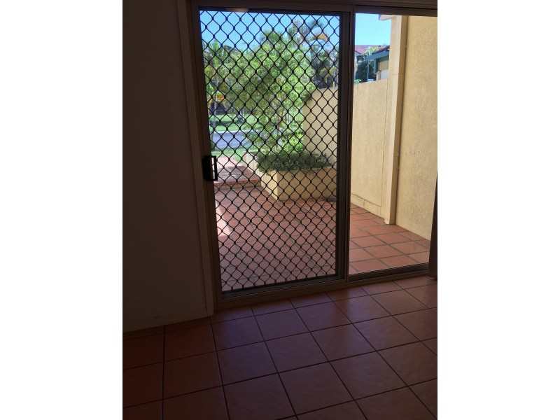 B @/152 Palm Meadows Drive, Carrara QLD 4211