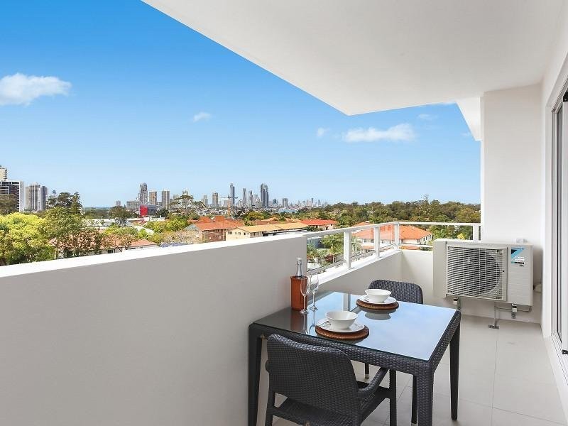 503/8 Waverley, Southport QLD 4215