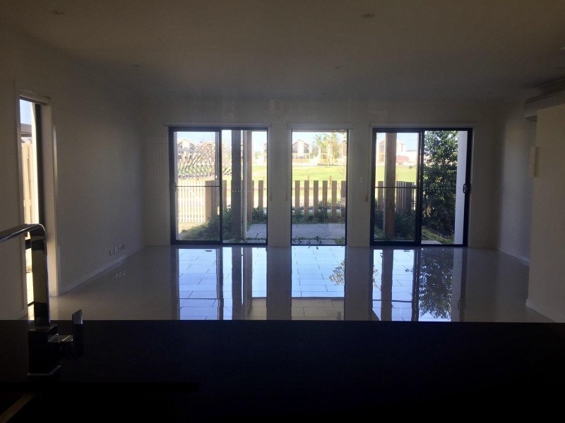 4 Altitude Drive, Pimpama QLD 4209