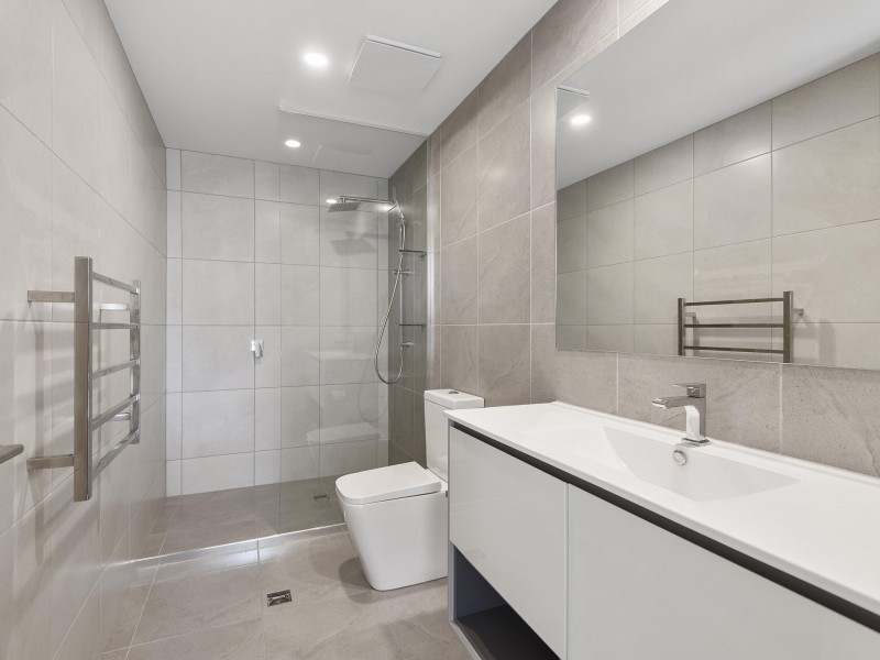 111/113 Landsborough Ave, Scarborough QLD 4020