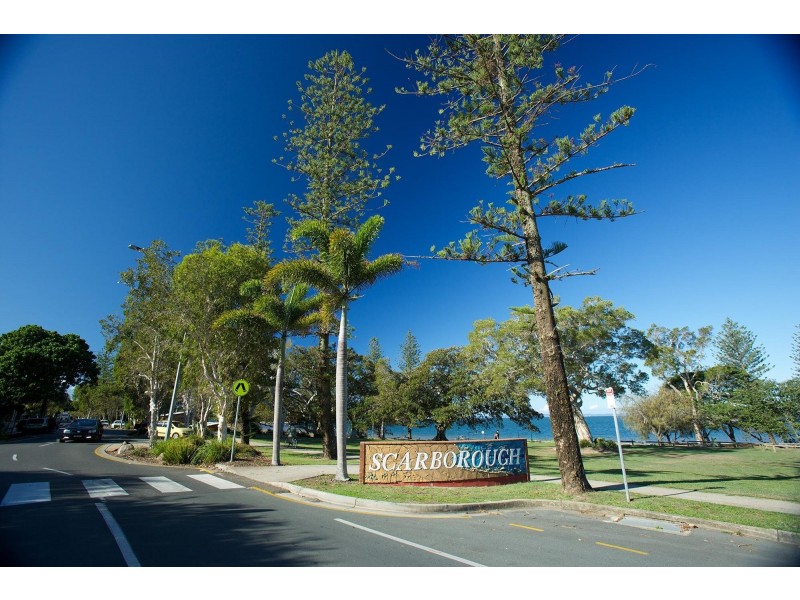 111/113 Landsborough Ave, Scarborough QLD 4020