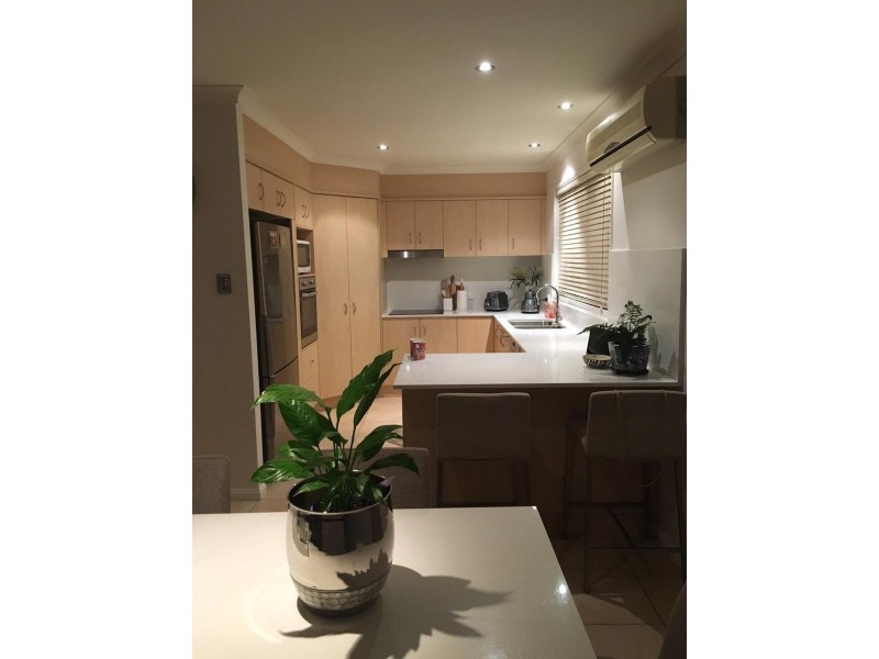 1/5 Abalone avenue, Paradise Point QLD 4216