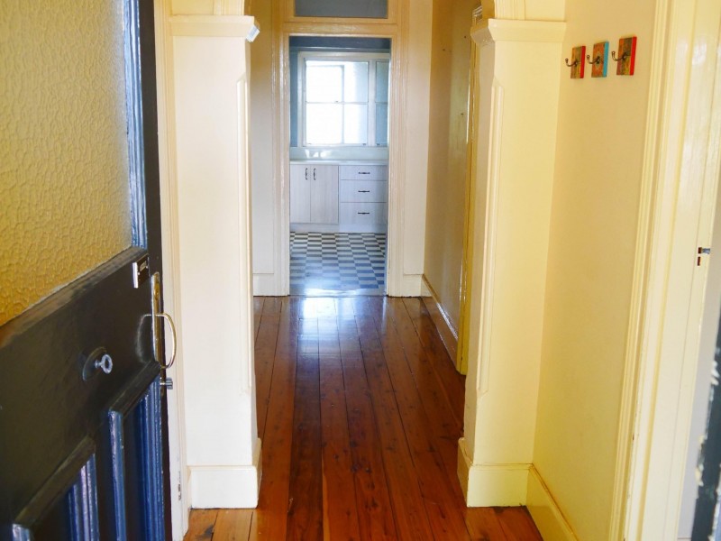 1 Whiteley Street, Wellington NSW 2820