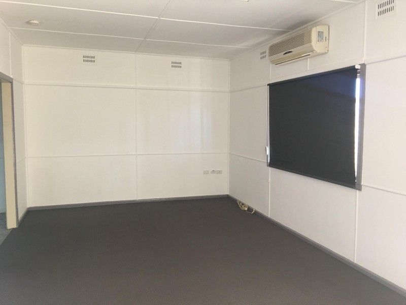 33 Charles Street, Wellington NSW 2820