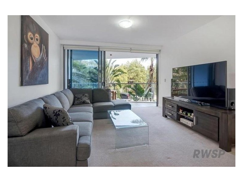 438 Marine Parade, Biggera Waters QLD 4216