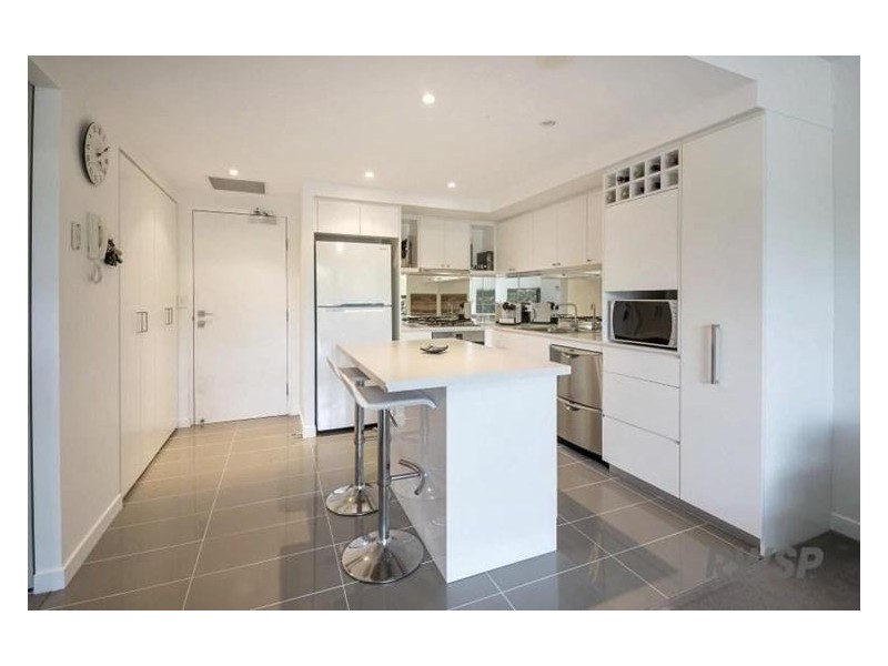 438 Marine Parade, Biggera Waters QLD 4216