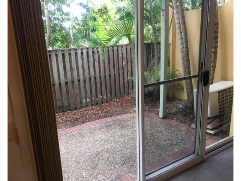 109/215 Cottesloe Drive Cottesloe Drive, Mermaid Waters QLD 4218