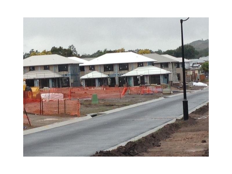 Unit 17/28A River Road, Dinmore QLD 4303