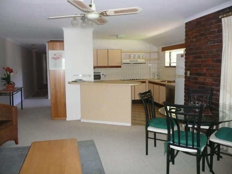 18/97 Sylvan Beach Esplanade, Bellara QLD 4507