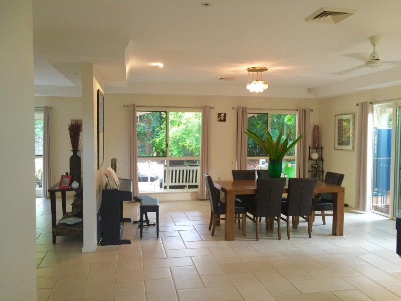 9 Whitehaven Close, Clifton Beach QLD 4879