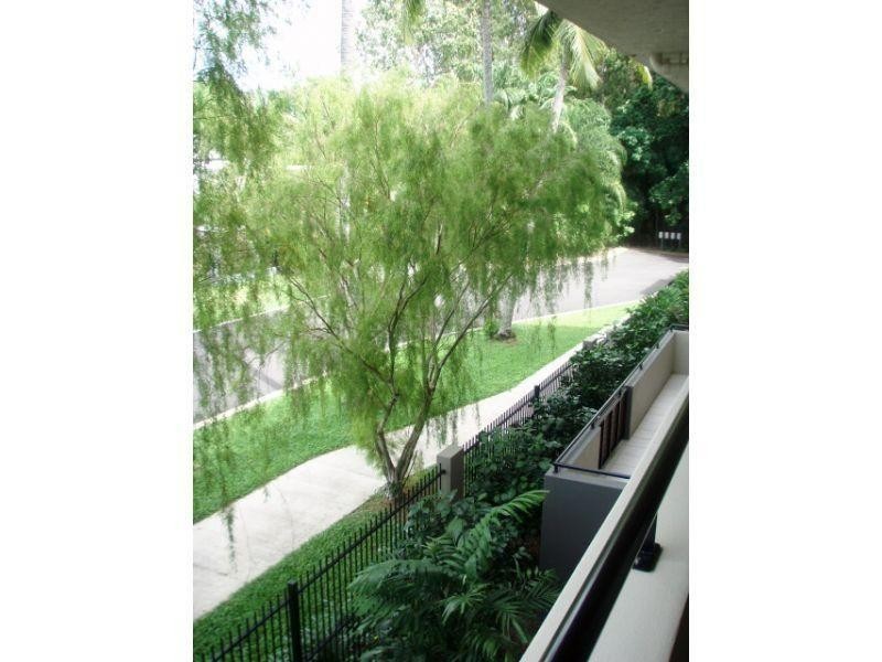 521 Varley Street, Yorkeys Knob QLD 4878