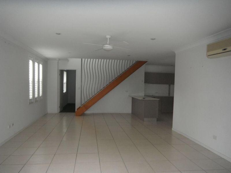 Coombabah QLD 4216