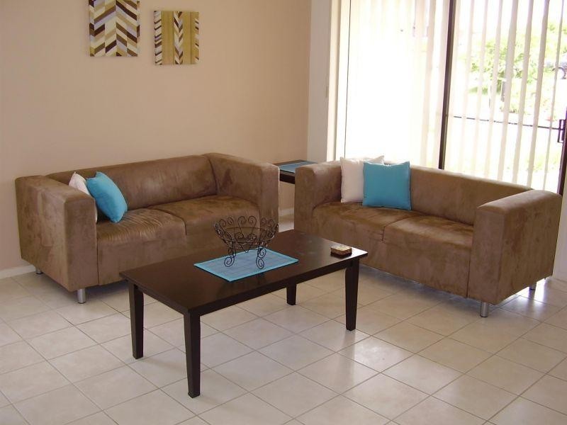 42/302 Christine Avenue, Varsity Lakes QLD 4227