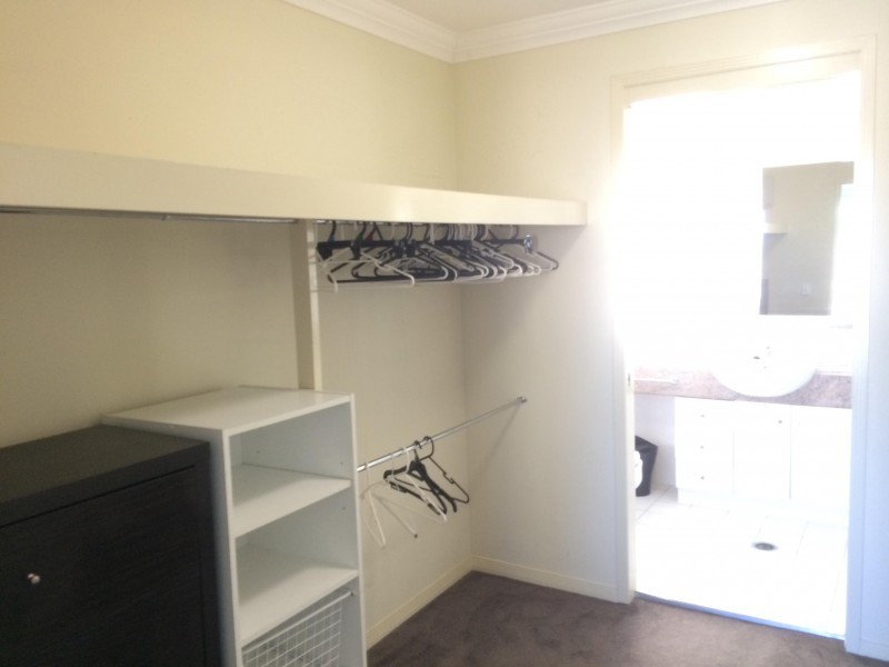 433  Brisbane Road, Arundel QLD 4214