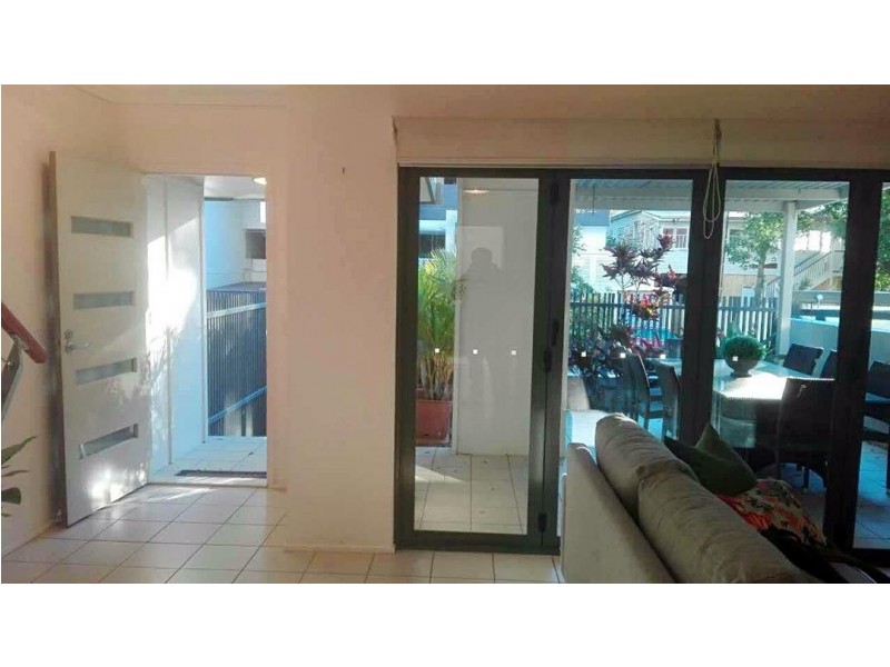 20A Manning Street, Milton QLD 4064