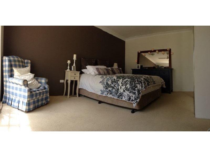 24 Hamilton Avenue, Surfers Paradise QLD 4217