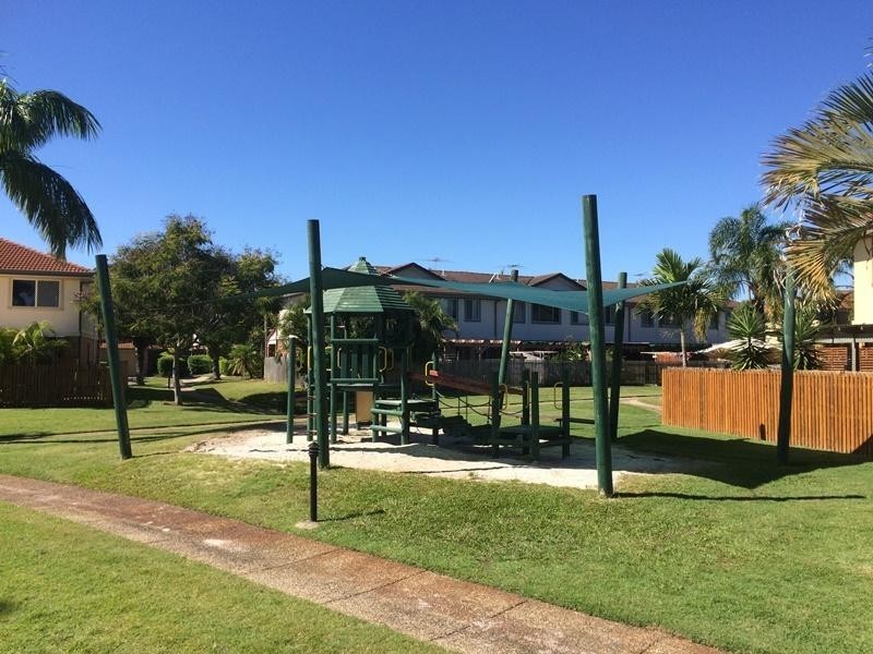LSR LSR/9 Bayside Court, Thorneside QLD 4158