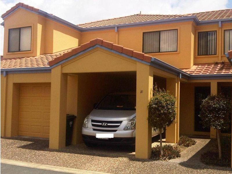 2 Concord Circuit, Robina QLD 4226