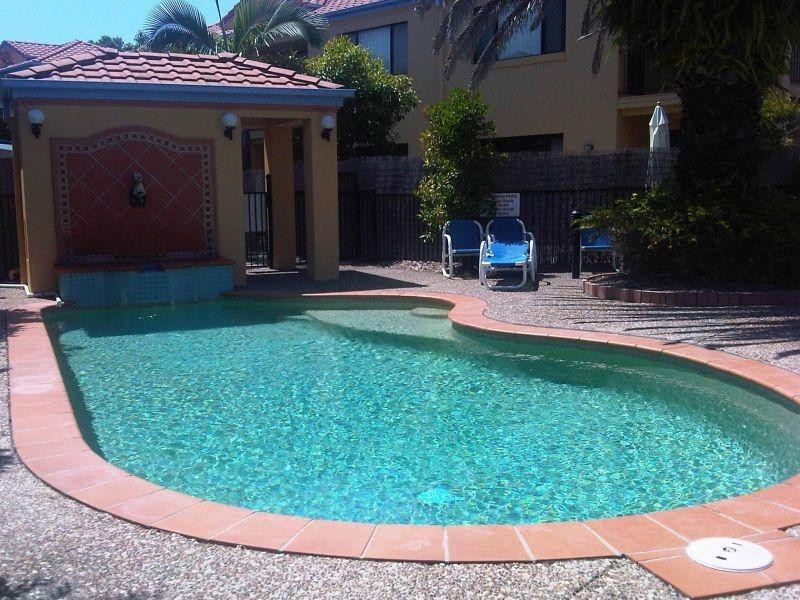 2 Concord Circuit, Robina QLD 4226