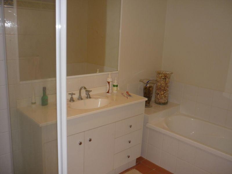 2 Concord Circuit, Robina QLD 4226