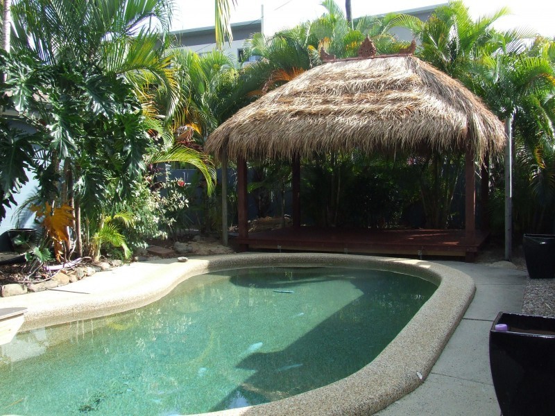 Yorkeys Knob QLD 4878