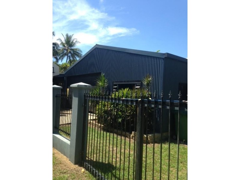 Yorkeys Knob QLD 4878