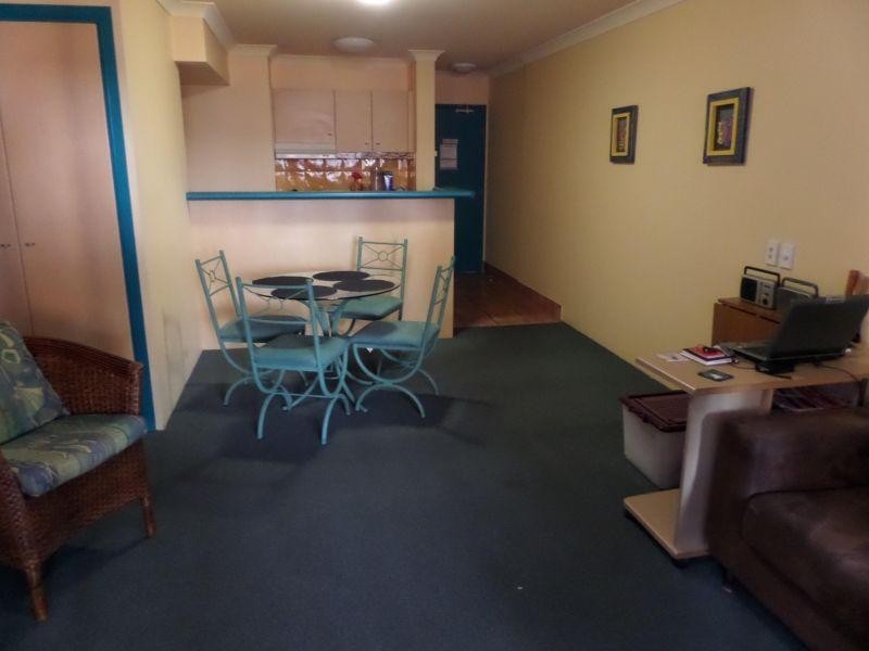 6/112 Surf Parade, Broadbeach QLD 4218