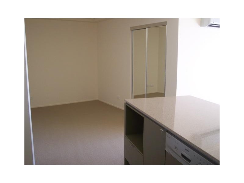 1032/18 Manning Street, Milton QLD 4064