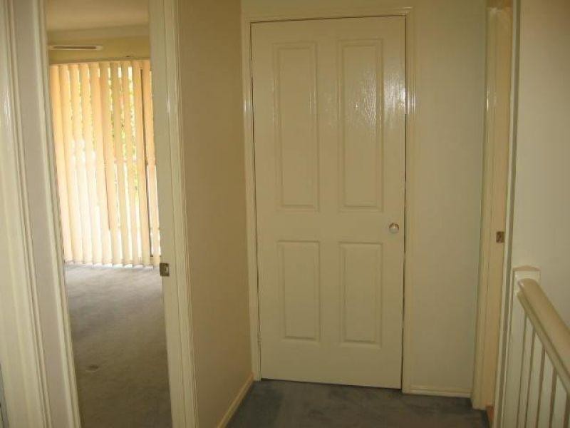 16/8 Honeysuckle Way, Calamvale QLD 4116