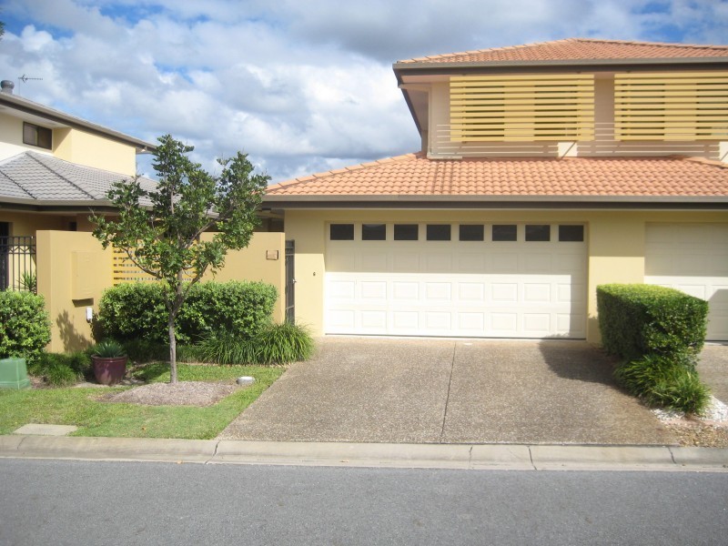 136 Palm Meadows Drive, Carrara QLD 4211