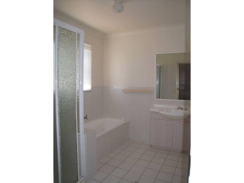 LMR LMR/9 Bayside Court, Thorneside QLD 4158