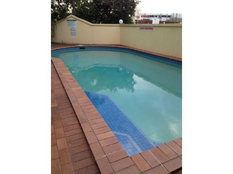 36 ALEXANDRA AVE, Broadbeach QLD 4218