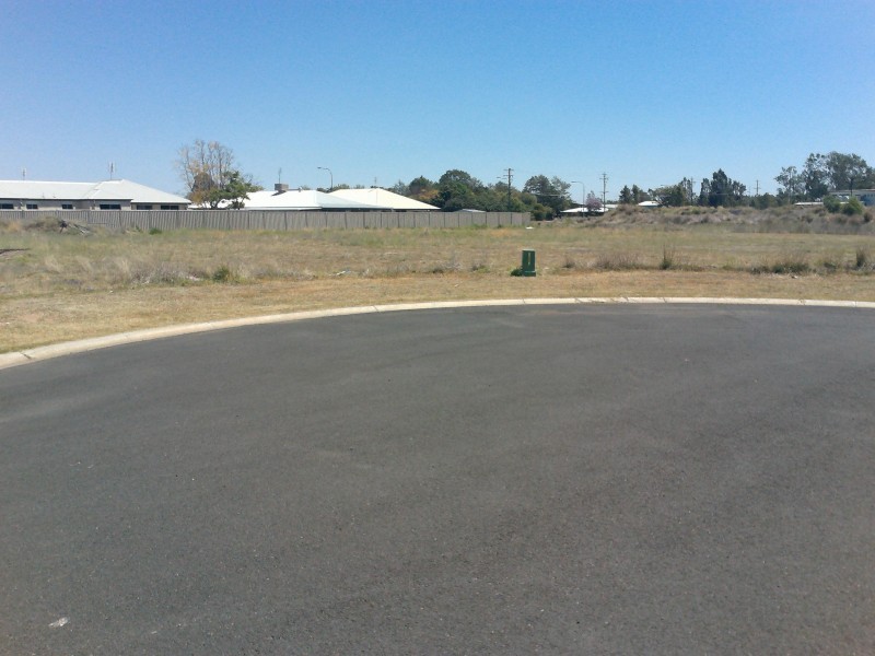 9 Wheildon Way, Chinchilla QLD 4413