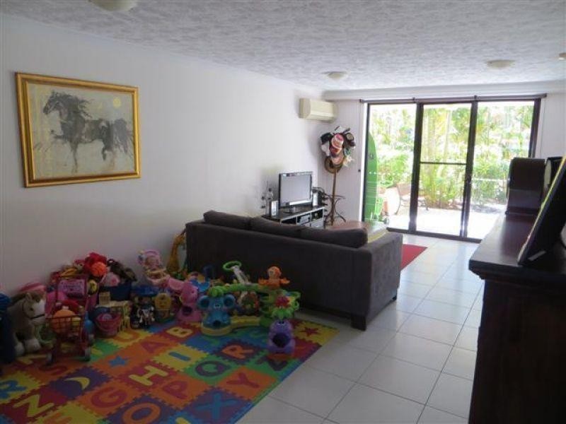 16 Markeri Street, Mermaid Beach QLD 4218