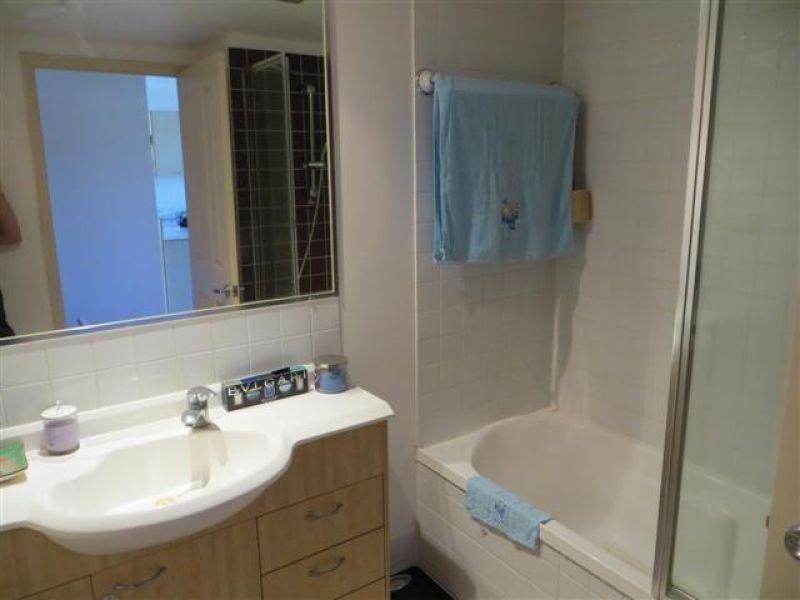 16 Markeri Street, Mermaid Beach QLD 4218