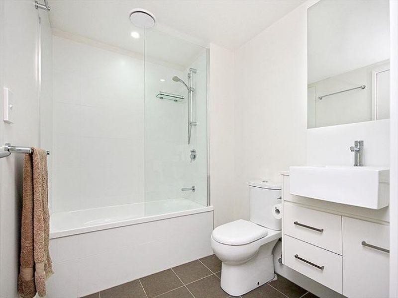 53 Wyandra, Teneriffe QLD 4005