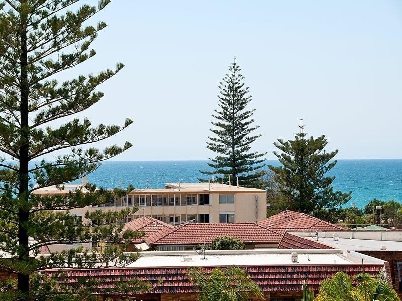 121  Surf Parade, Broadbeach QLD 4218