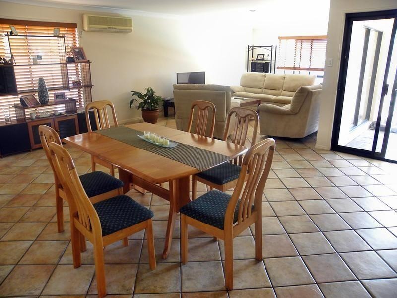 40 Cotlew St East, Southport QLD 4215