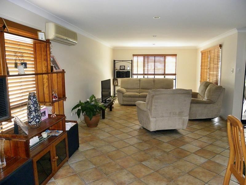 40 Cotlew St East, Southport QLD 4215
