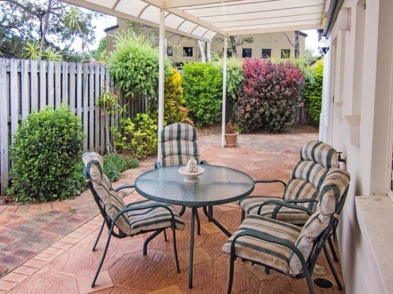 34 Albicore Street, Mermaid Waters QLD 4218