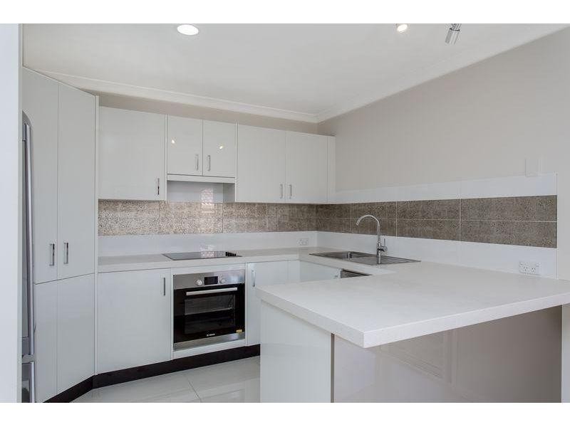 32 Tiger Drive, Arundel QLD 4214
