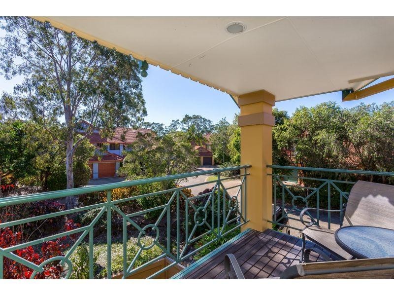 218/125 Hansford Road, Coombabah QLD 4216