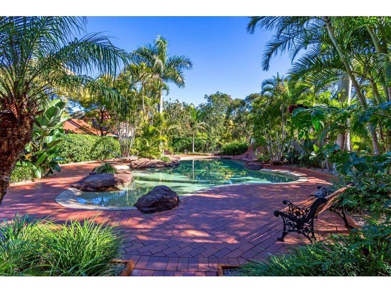 218/125 Hansford Road, Coombabah QLD 4216