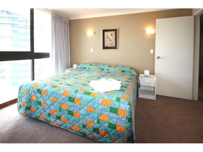 9 Bayview Street, Runaway Bay QLD 4216