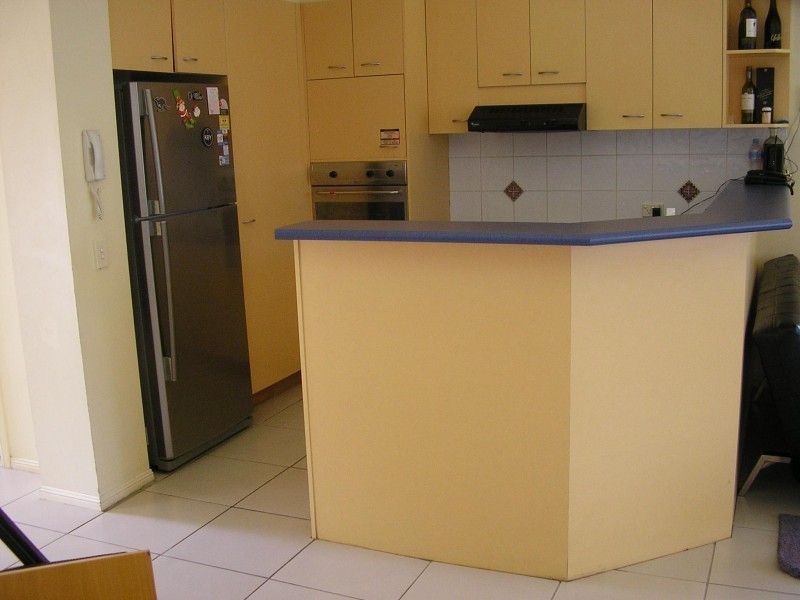 34 Albicore Street, Mermaid Waters QLD 4218