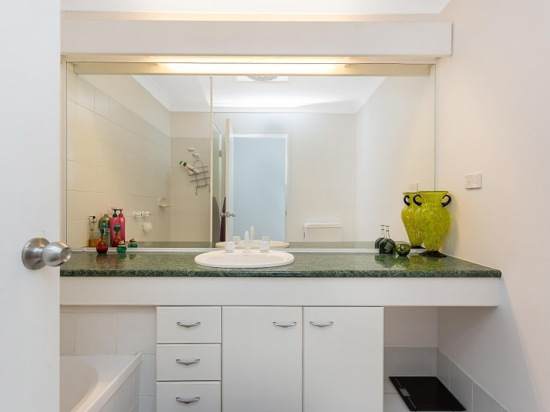 260/125 Hansford Road, Coombabah QLD 4216