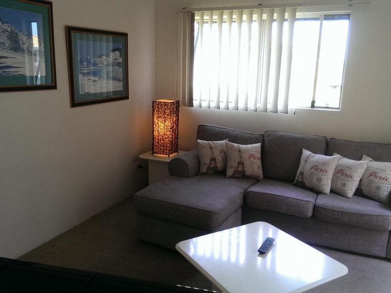 24/14 Purli St, Chevron Island QLD 4217